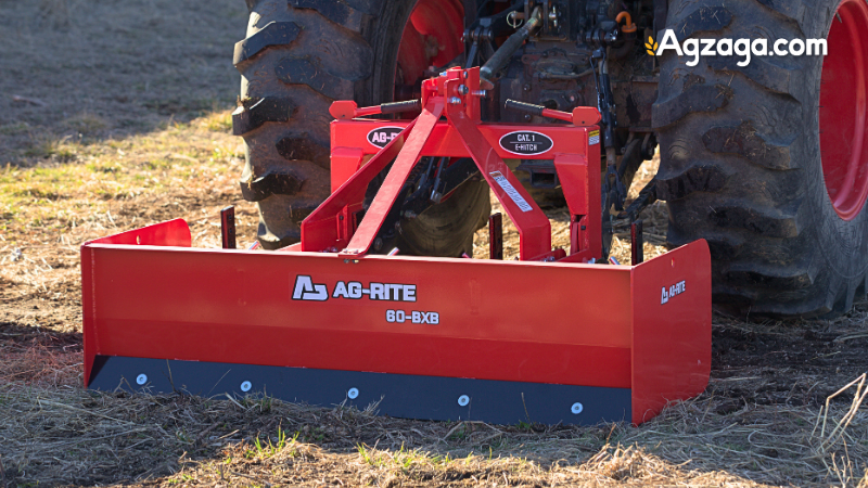 Ag-Rite quick hitch mounted on compact tractor